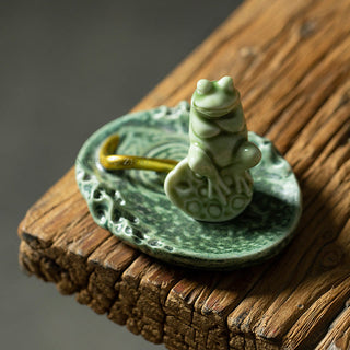 Buddha Gift Leaf Meditation Frog Pattern Healing Ceramic Incense Burner Decoration