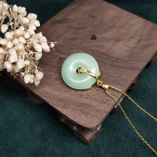 Buddha Gift Round Jade Leaf Blessing Fortune Necklace Chain Pendant