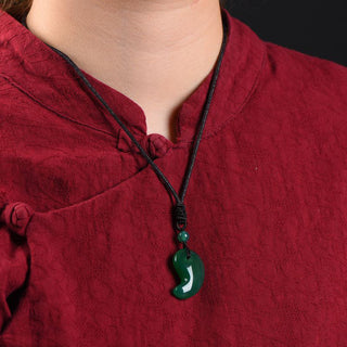 Buddha Gift Red Agate Green Agate Moon Pattern Confidence Calm Necklace