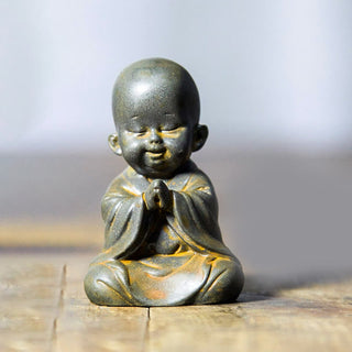 Buddha Gift Small Meditating Monk Iron Powder Rust Cast Resin Statue Desk Decoration
