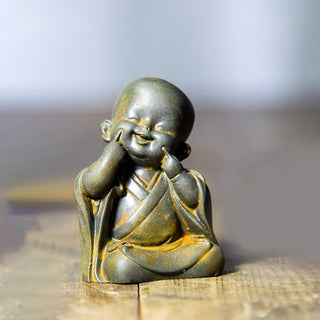 Buddha Gift Small Meditating Monk Iron Powder Rust Cast Resin Statue Desk Decoration