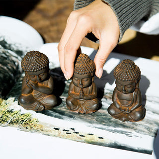 Buddha Gift Handmade Small Sakyamuni Buddha Iron Powder Rust Cast Resin Statue Decoration