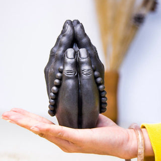 Buddha Gift Handmade Buddha Hand Namaste Iron Powder Rust Cast Resin Statue Decoration