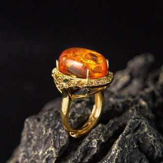 Buddha Gift Amber Flower Pigeon Egg Pattern Focus Ring