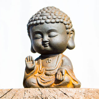 Buddha Gift Small Meditating Buddha Iron Powder Rust Cast Resin Statue Home Decoration