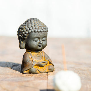 Buddha Gift Small Meditating Buddha Iron Powder Rust Cast Resin Statue Home Decoration