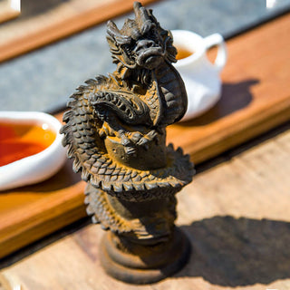 Buddha Gift Handmade Flying Dragon Around The Pillar Iron Powder Rust Cast Resin Statue Home Decoration