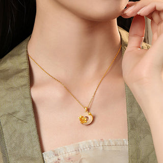 Buddha Gift Chalcedony 925 Sterling Silver Peace Buckle Flowers Necklace Pendant