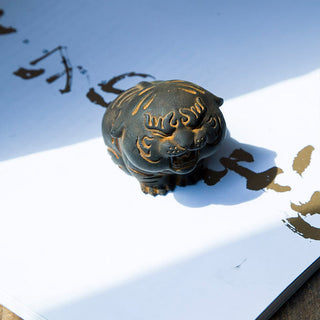 Buddha Gift Mini Cute Tiger Iron Powder Rust Cast Resin Statue Home Decoration