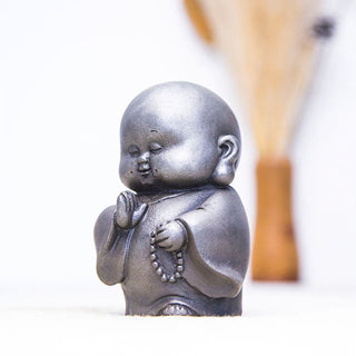 Buddha Gift Handmade Little Monk Iron Powder Rust Cast Resin Statue Home Decoration