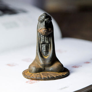 Buddha Gift Handmade Bodhidharma Iron Powder Rust Cast Resin Statue Home Decoration