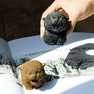 Buddha Gift Handmade Mini Roaring Tiger Iron Powder Rust Cast Resin Statue Home Decoration