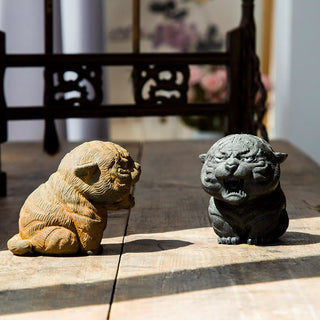 Buddha Gift Handmade Mini Roaring Tiger Iron Powder Rust Cast Resin Statue Home Decoration