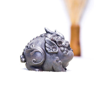 Buddha Gift Handmade Wealth PiXiu Iron Powder Rust Cast Resin Statue Home Decoration