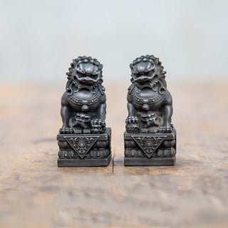 Buddha Gift Handmade Lion Fu Foo Dogs Iron Powder Rust Cast Resin Statue Ward Off Evil Protection Home Decoration