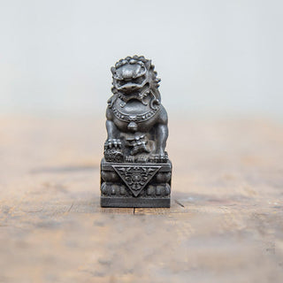 Buddha Gift Handmade Lion Fu Foo Dogs Iron Powder Rust Cast Resin Statue Ward Off Evil Protection Home Decoration
