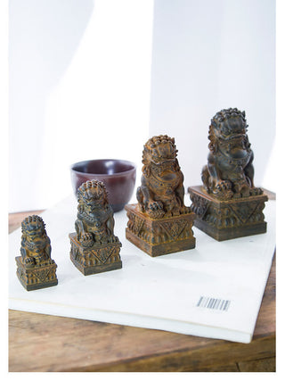 Buddha Gift Handmade Lion Fu Foo Dogs Iron Powder Rust Cast Resin Statue Ward Off Evil Protection Home Decoration
