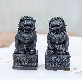 Buddha Gift Handmade Lion Fu Foo Dogs Iron Powder Rust Cast Resin Statue Ward Off Evil Protection Home Decoration