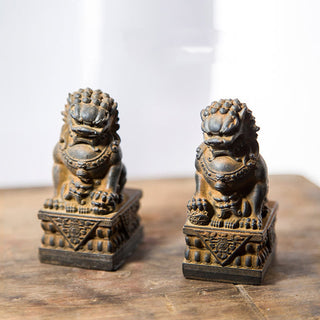 Buddha Gift Handmade Lion Fu Foo Dogs Iron Powder Rust Cast Resin Statue Ward Off Evil Protection Home Decoration
