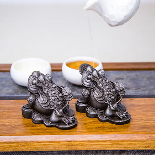 Buddha Gift Handmade Feng Shui Frog Toad Copper Coins Iron Powder Rust Cast Resin Statue Home Decoration