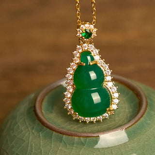 Buddha Gift Green Chalcedony Gourd Pendant