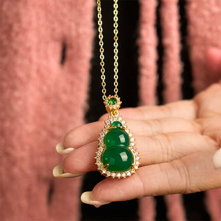 Buddha Gift Green Chalcedony Gourd Pendant