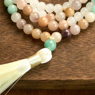 Buddha Gift 108 Mala Beads Natural White Jade Amazonite White Tassel Healing Bracelet