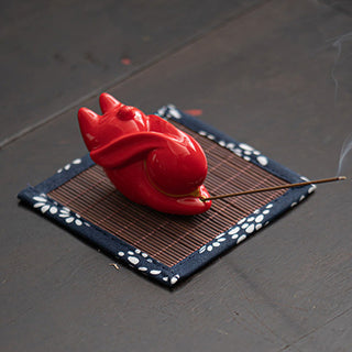 Buddha Gift Flying Rabbit Bamboo Mat Healing Ceramic Incense Burner Desk Decoration