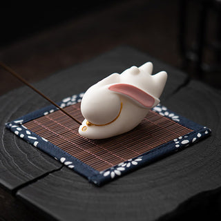 Buddha Gift Flying Rabbit Bamboo Mat Healing Ceramic Incense Burner Desk Decoration