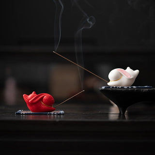 Buddha Gift Flying Rabbit Bamboo Mat Healing Ceramic Incense Burner Desk Decoration