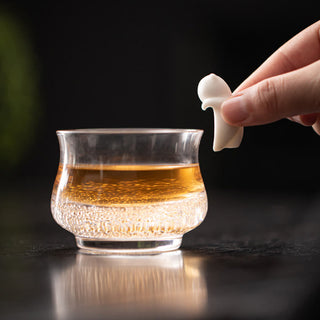 Buddha Gift Mini Hanging White Cat Tea Pet Ceramic Home Desk Figurine Decoration