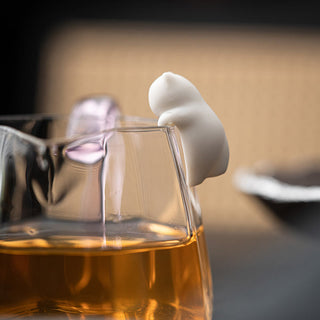 Buddha Gift Mini Hanging White Cat Tea Pet Ceramic Home Desk Figurine Decoration