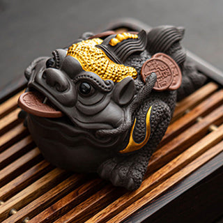 Buddha Gift Feng Shui Frog Toad Copper Coins Ceramic Purple Clay Wealth Home Tea Pet Figurine Decoration