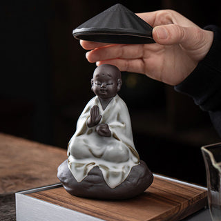 Buddha Gift Little Zen Monk Hat Strainer Ceramic Tea Accessories Figurine Home Decoration