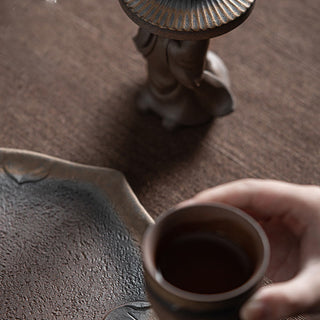 Buddha Gift Little Brown Monk Hat Strainer Ceramic Tea Accessories Figurine Zen Home Desk Decoration