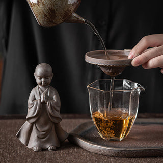 Buddha Gift Little Brown Monk Hat Strainer Ceramic Tea Accessories Figurine Zen Home Desk Decoration