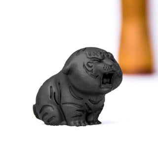 Buddha Gift Mini Cute Tiger Iron Powder Rust Cast Resin Statue Home Decoration