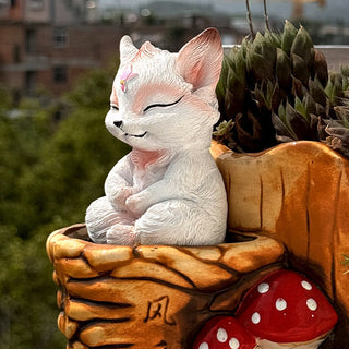 Buddha Gift Small Nine Tailed Fox Sitting Protection Resin Home Decoration
