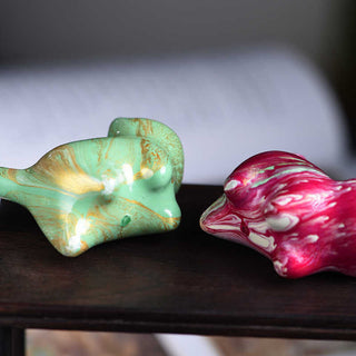 Buddha Gift Mini Lovely Cat Ebony Wood Lacquer Craft Peace Decoration