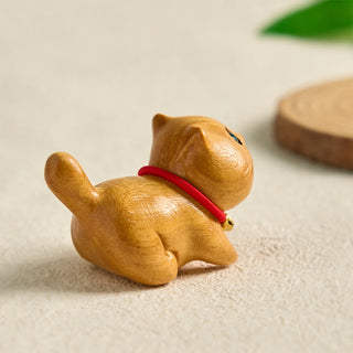 Buddha Gift Mini Sandalwood Carved Lucky Confident Cat Healing Decoration