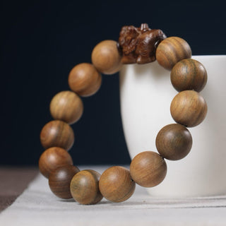 Buddha Gift Green Sandalwood Pixiu Attract Wealth Bracelet