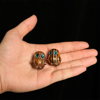 Buddha Gift 2Pcs Mini Rainbow Eucalyptus Penguin Carved Creativity Decoration