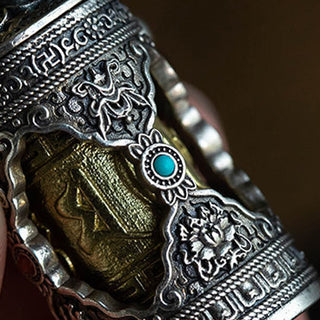 Buddha Gift Om Mani Padme Hum Ghau Prayer Box Copper Plated Silver Luck Key Chain