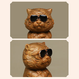 Buddha Gift Small Green Sandalwood Tiger Engraved Positive Desk Decorations