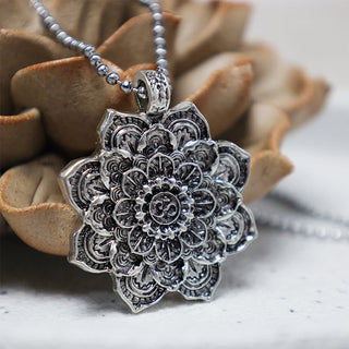 Buddha Gift Tibetan Lotus Blessing Necklace Pendant