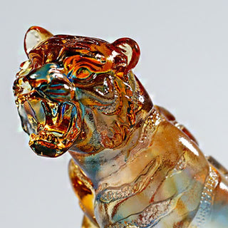 Buddha Gift Handmade Liuli Crystal Tiger Art Piece Protection Home Decoration