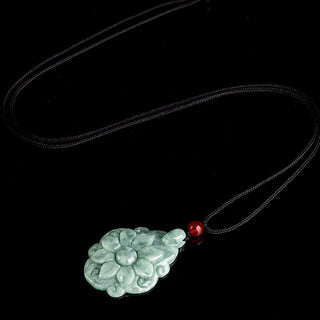 Buddha Gift Natural Jade Kalanchoe blossfeldiana Flower Pattern Luck Necklace Pendant