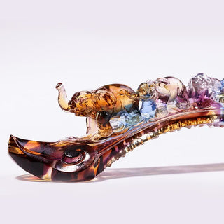 Buddha Gift Handmade Liuli Crystal Ruyi Elephant Art Piece Home Decoration With Crystal Base