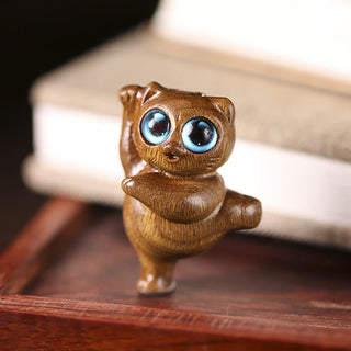 Buddha Gift Mini Green Sandalwood Dancing Cat Engraved Positive Desk Decorations