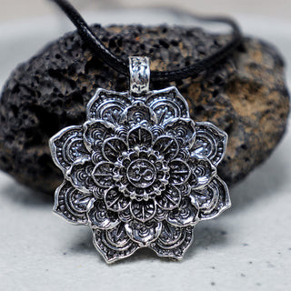 Buddha Gift Tibetan Lotus Blessing Necklace Pendant